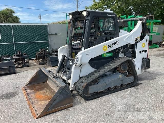 Bobcat T66 滑移轉向裝載機