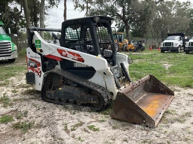 Bobcat T66 滑移轉向裝載機