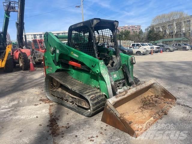 Bobcat T740 滑移轉向裝載機