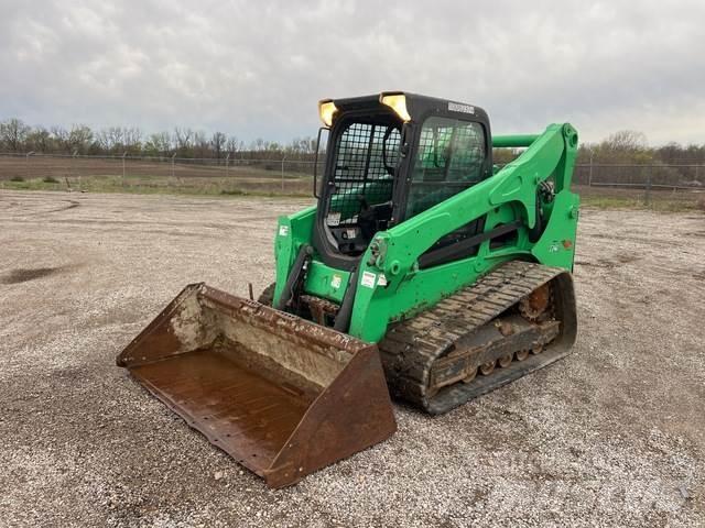 Bobcat T740 滑移轉向裝載機