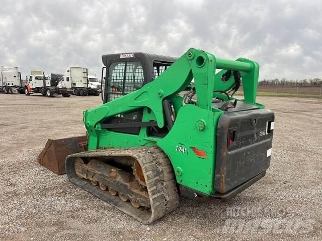 Bobcat T740 滑移轉向裝載機