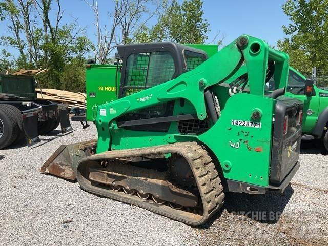 Bobcat T740 滑移轉向裝載機