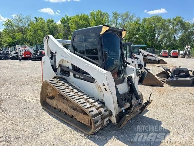 Bobcat T740 滑移轉向裝載機