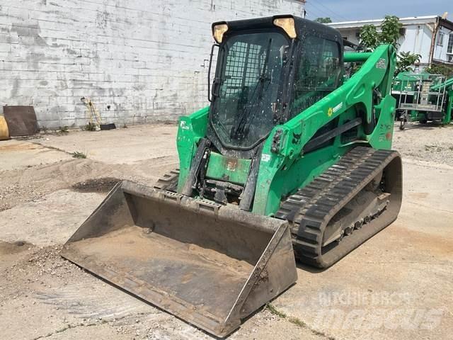 Bobcat T740 滑移轉向裝載機