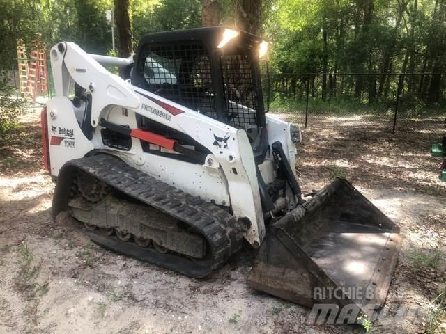 Bobcat T740 滑移轉向裝載機