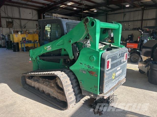 Bobcat T740 滑移轉向裝載機