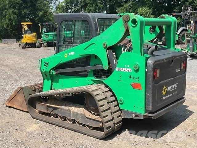 Bobcat T740 滑移轉向裝載機
