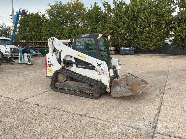 Bobcat T740 滑移轉向裝載機