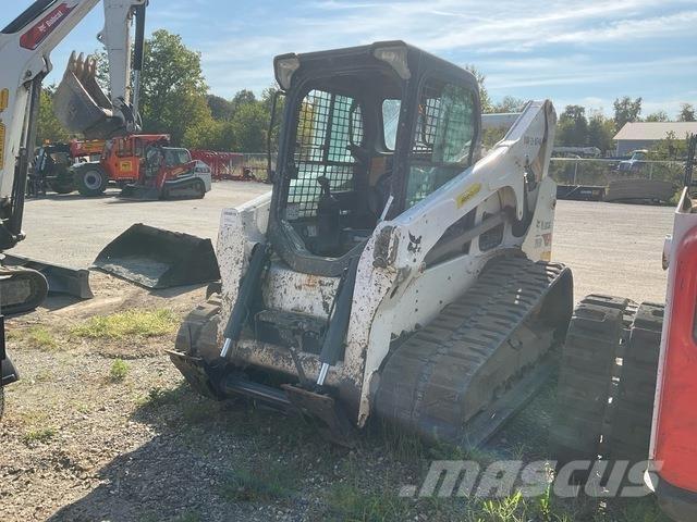 Bobcat T740 滑移轉向裝載機