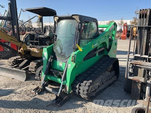 Bobcat T740 滑移轉向裝載機