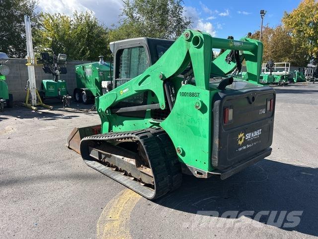 Bobcat T740 滑移轉向裝載機
