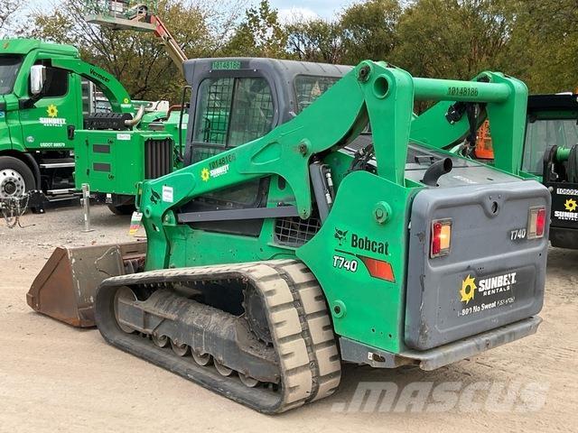 Bobcat T740 滑移轉向裝載機