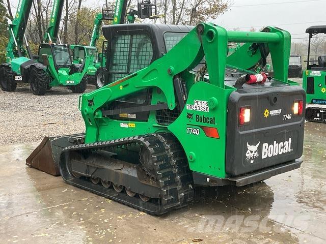 Bobcat T740 滑移轉向裝載機