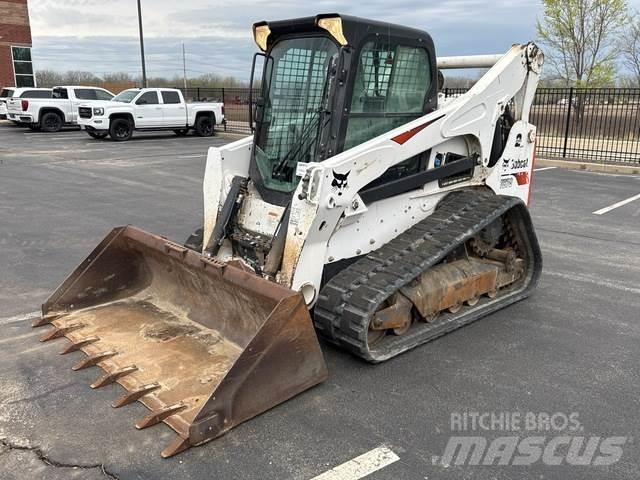 Bobcat T870 滑移轉向裝載機