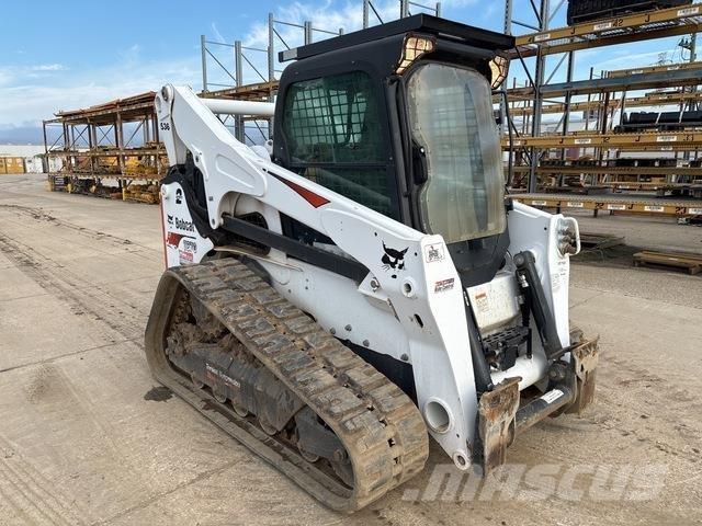 Bobcat T870 滑移轉向裝載機
