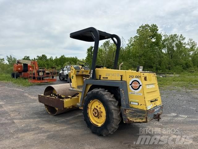 Bomag BW142D 單輪滾壓機