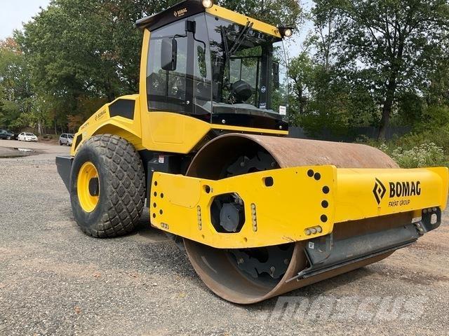 Bomag BW211 D 單輪滾壓機
