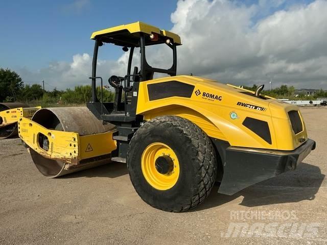 Bomag BW211D-5 單輪滾壓機