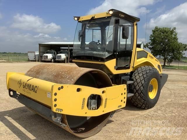 Bomag BW211D-5 單輪滾壓機
