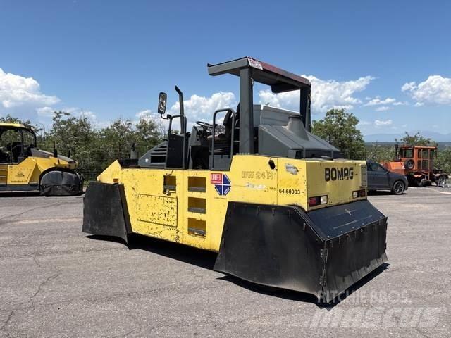 Bomag BW24R 膠輪滾壓機