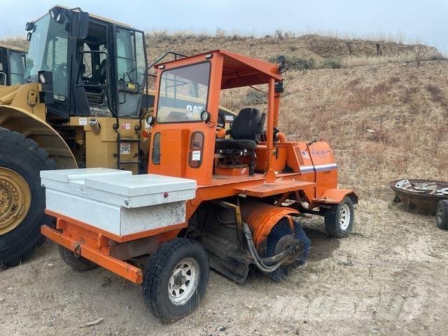 Broce RJ300 室內掃倉機