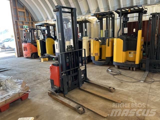 BT SWE1209 中端式裝載機