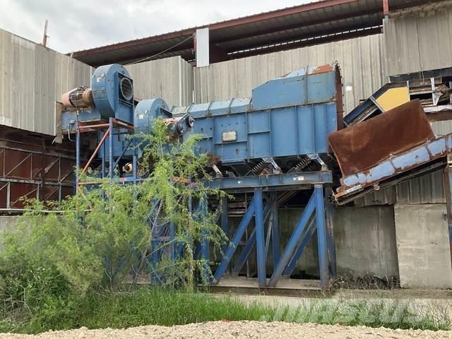  C&D 廢棄物/回收與採石設備備件