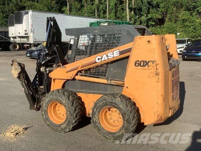 CASE 60XT 滑移轉向裝載機