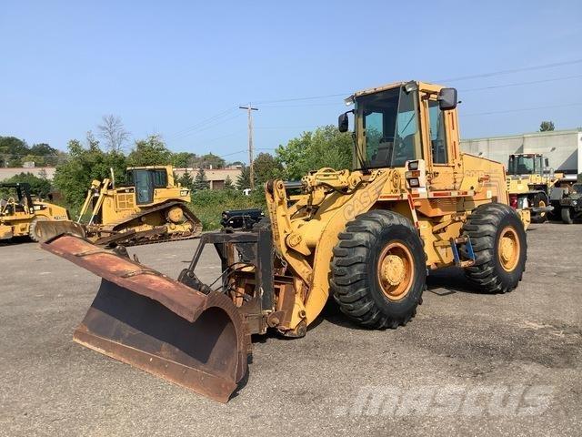 CASE 621B 輪胎式裝載機