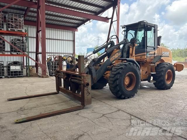 CASE 621DXT 輪胎式裝載機
