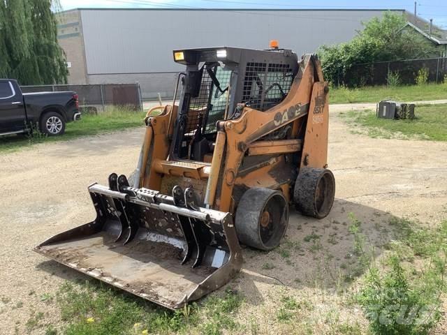 CASE 85XT 滑移轉向裝載機