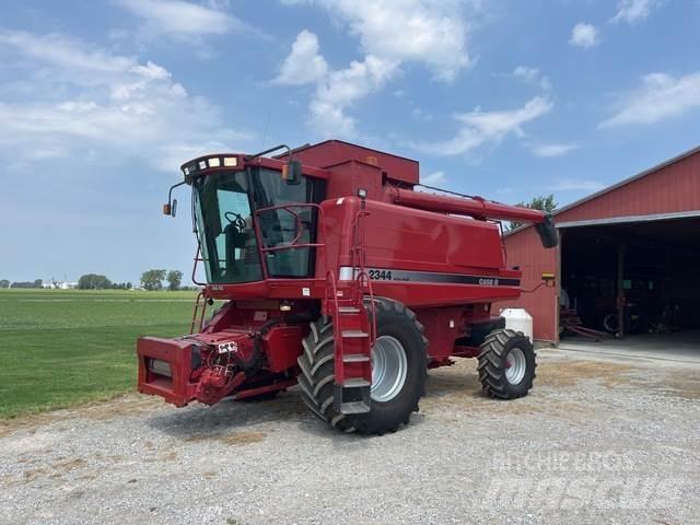 Case IH 2344 聯合收穫機