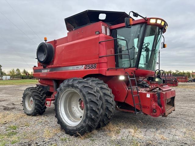 Case IH 2588 聯合收穫機