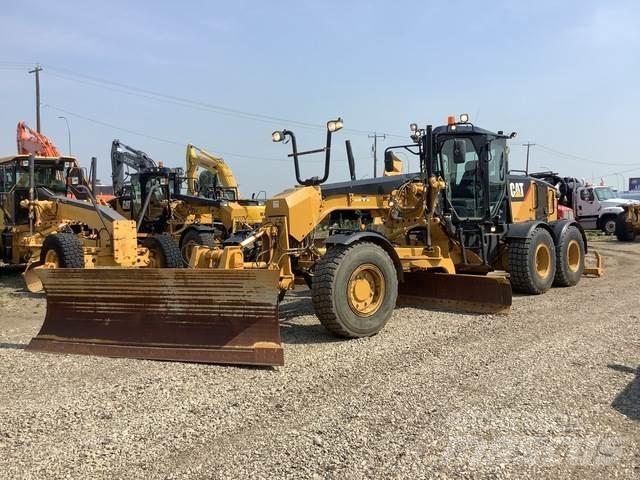 CAT 140M AWD 平土機