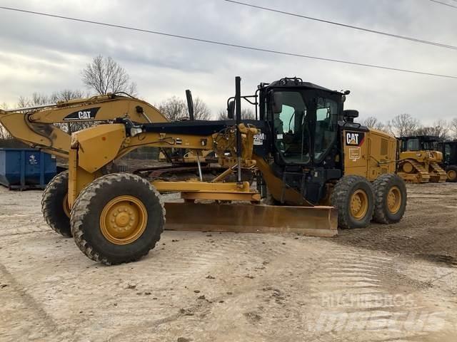 CAT 140M3 平土機