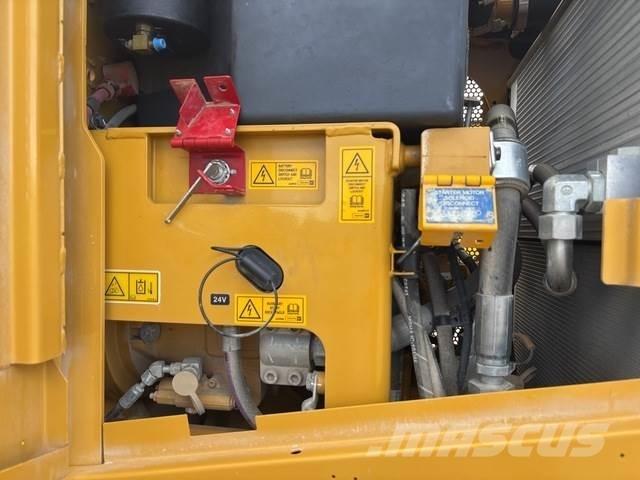 CAT 150 平土機