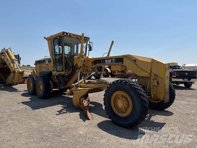 CAT 163H 平土機