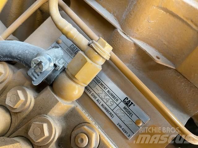CAT 216B3 滑移轉向裝載機