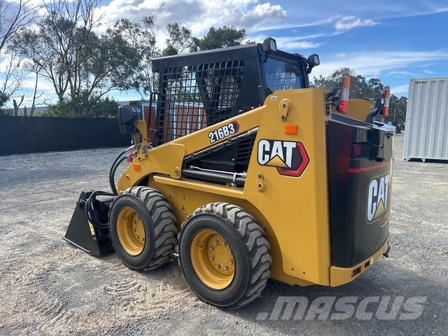 CAT 216B3 滑移轉向裝載機