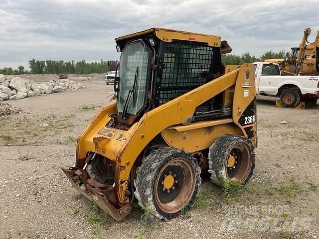 CAT 236B 滑移轉向裝載機