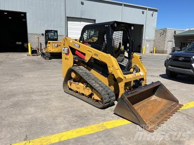 CAT 239D3 滑移轉向裝載機