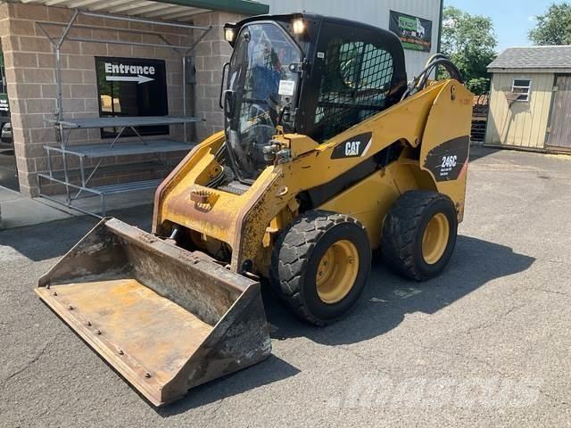 CAT 246C 滑移轉向裝載機