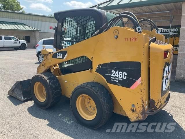 CAT 246C 滑移轉向裝載機