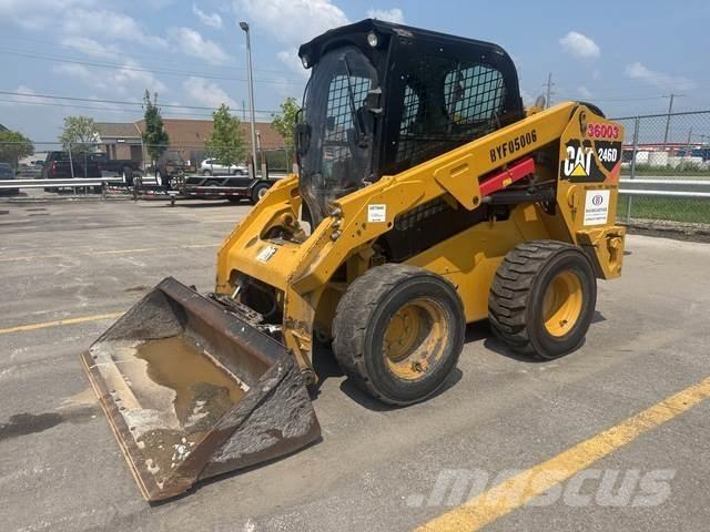 CAT 246D 滑移轉向裝載機