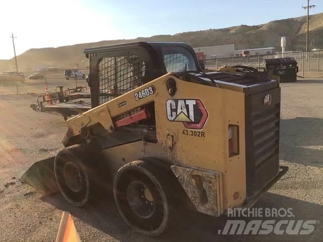 CAT 246D3 滑移轉向裝載機