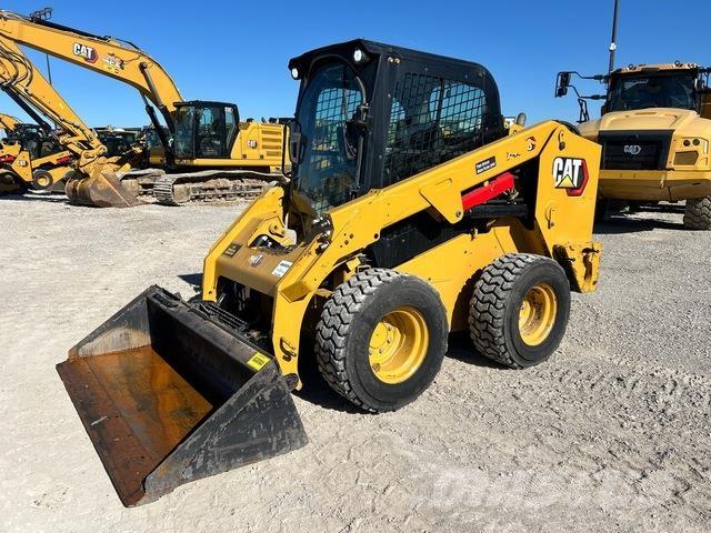 CAT 246D3 滑移轉向裝載機