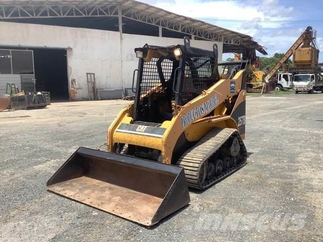 CAT 257B 滑移轉向裝載機