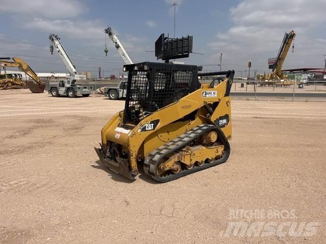 CAT 259B3 滑移轉向裝載機