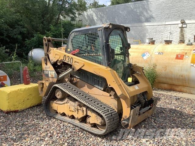 CAT 259D 滑移轉向裝載機