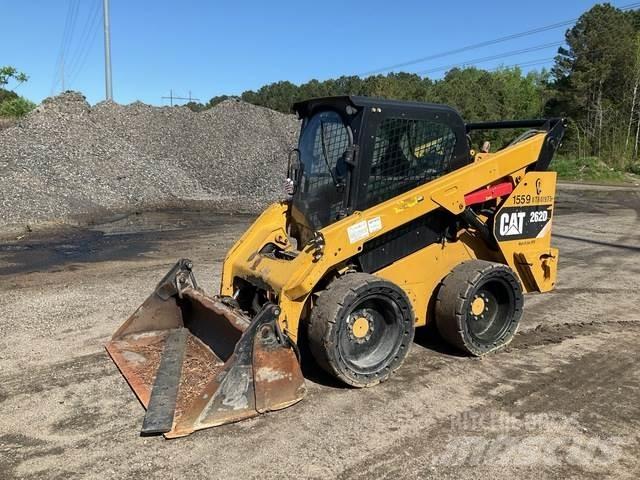 CAT 262D 滑移轉向裝載機